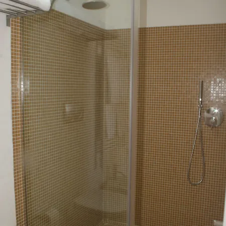 Piccolo Del Lido לריצ'י